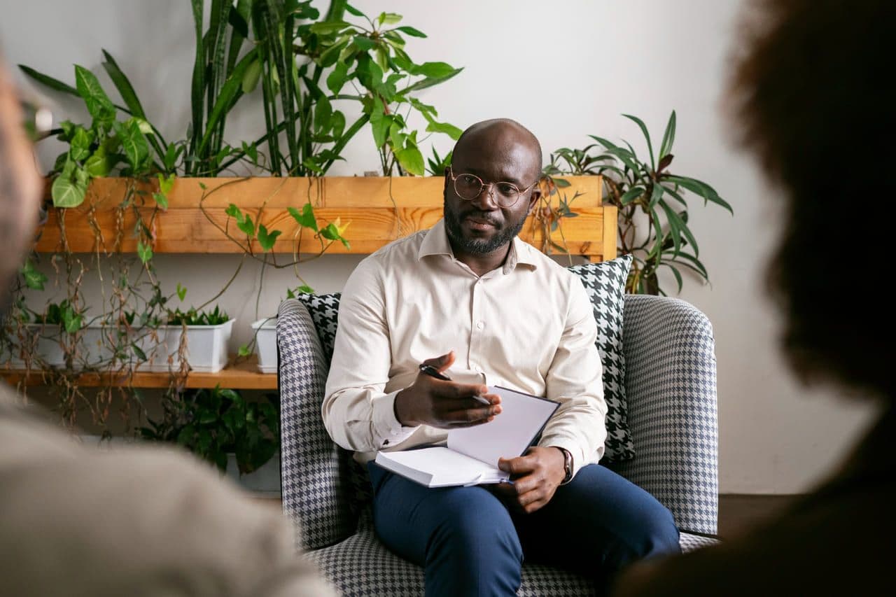 qualities of a good therapist